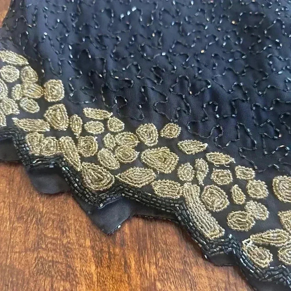 Laurence Kazar | Beautiful Vintage Heavily Beaded Blouse - Picture 4 of 9